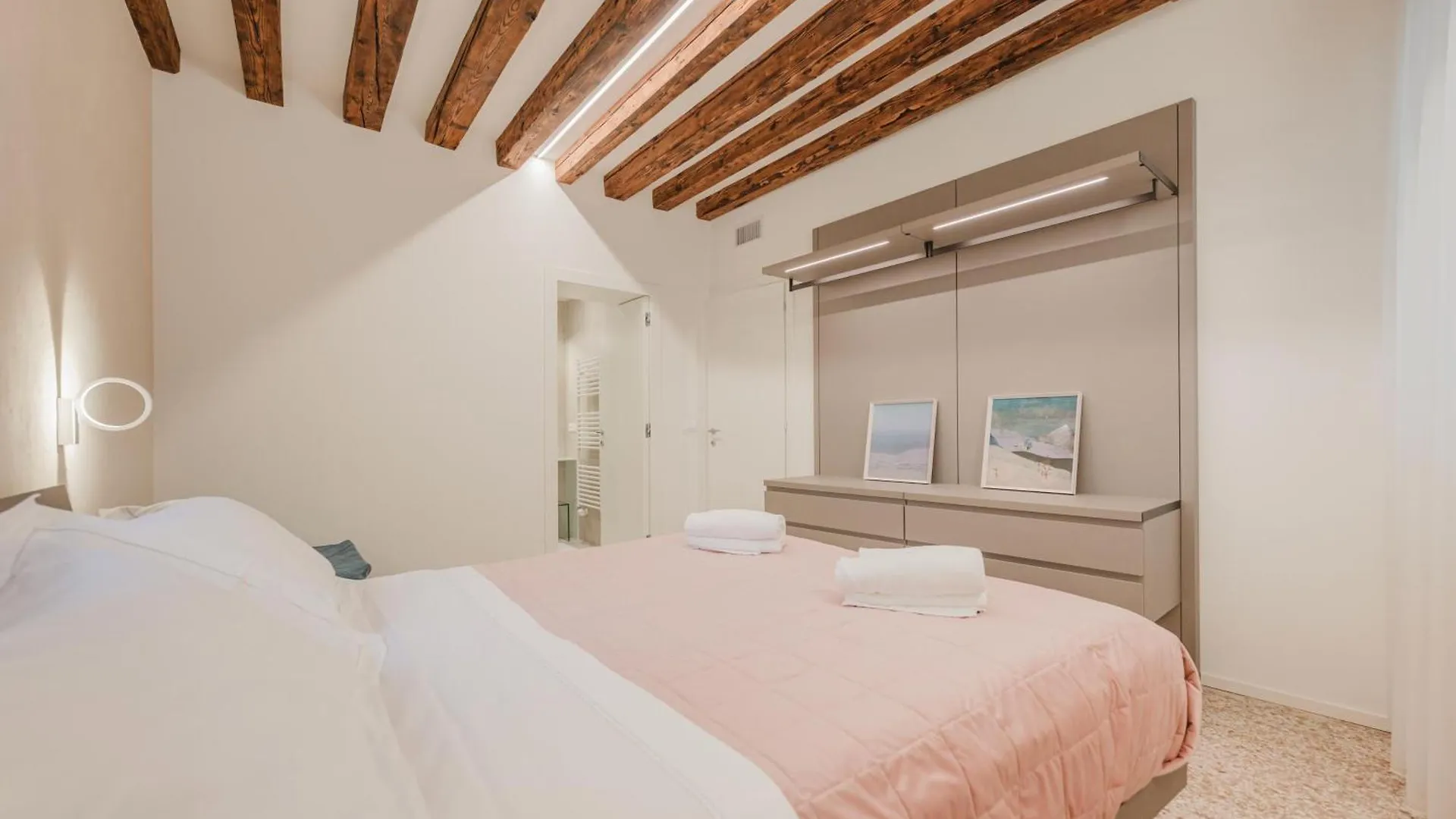 San Matteo Rialto Terrace Apt Venedig 0*,  Italien