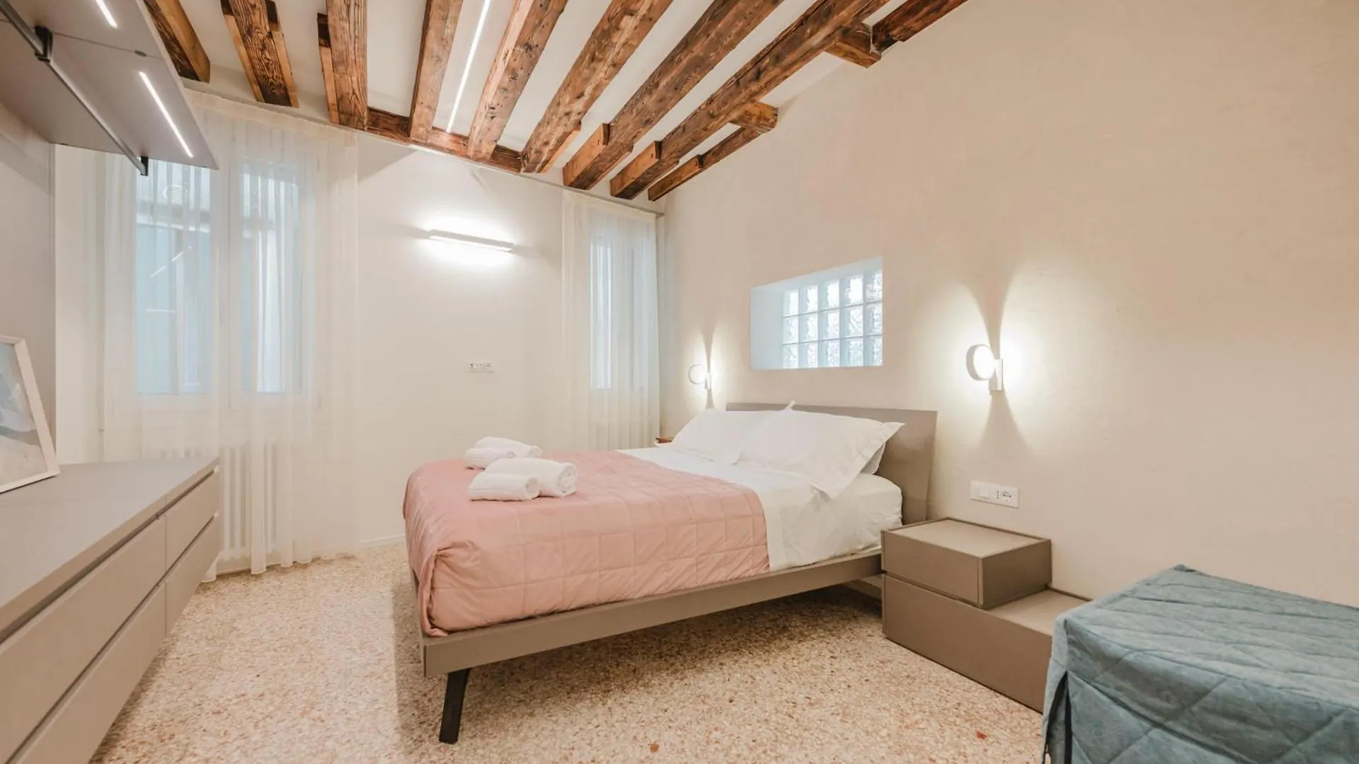 San Matteo Rialto Terrace Apt Venedig